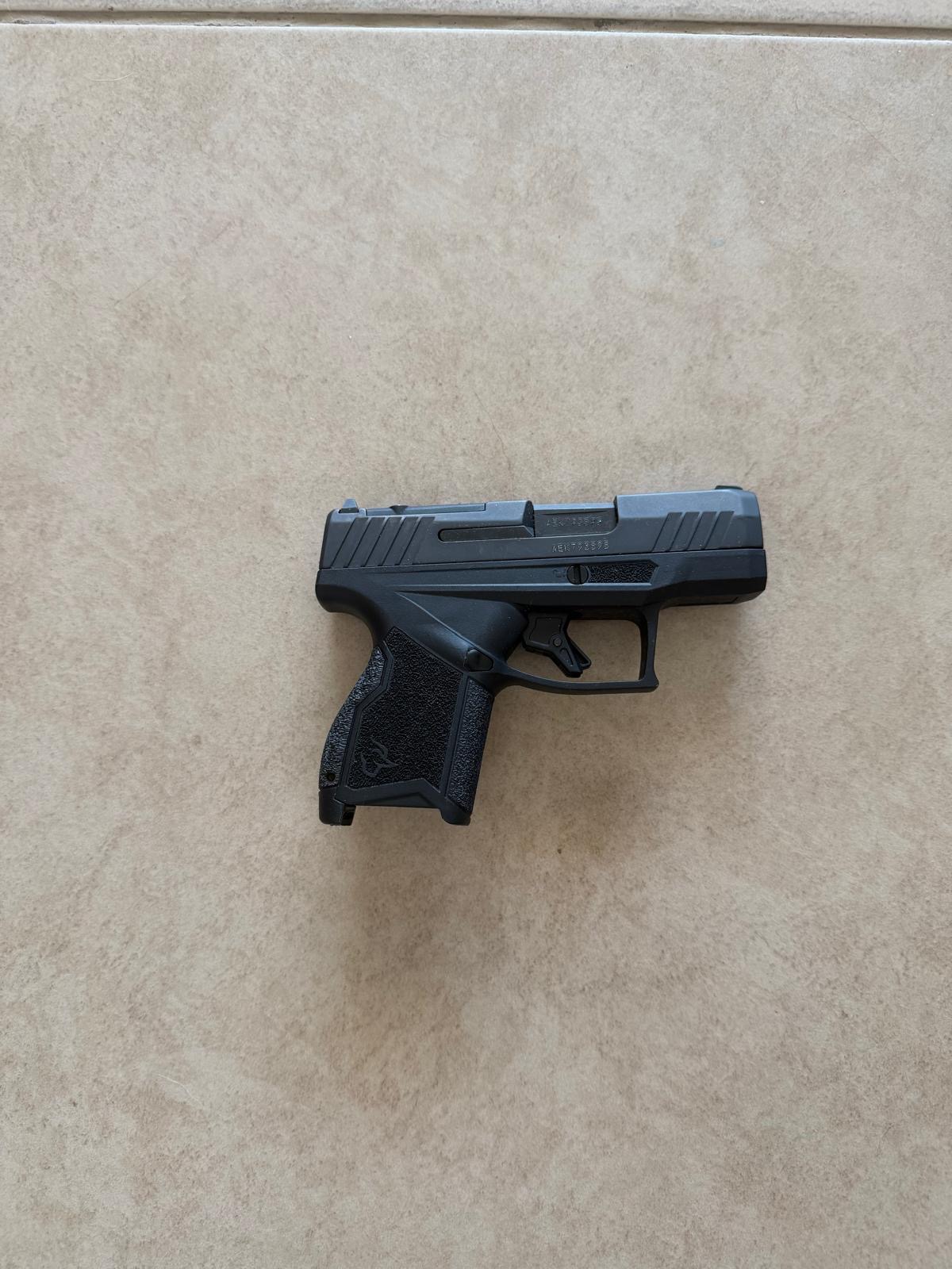 Taurus gx4toro 