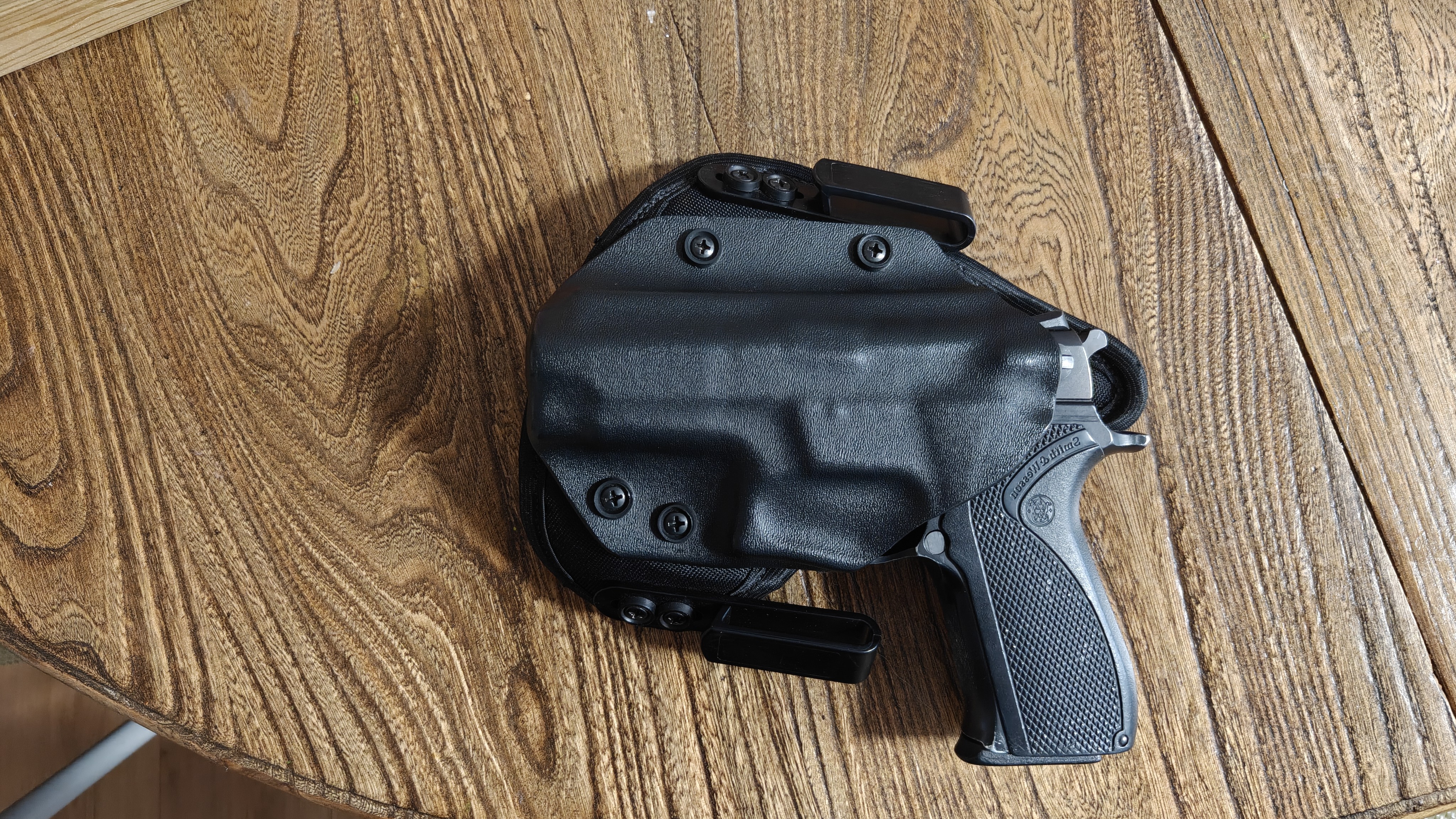  Smith & Wesson 5904 2