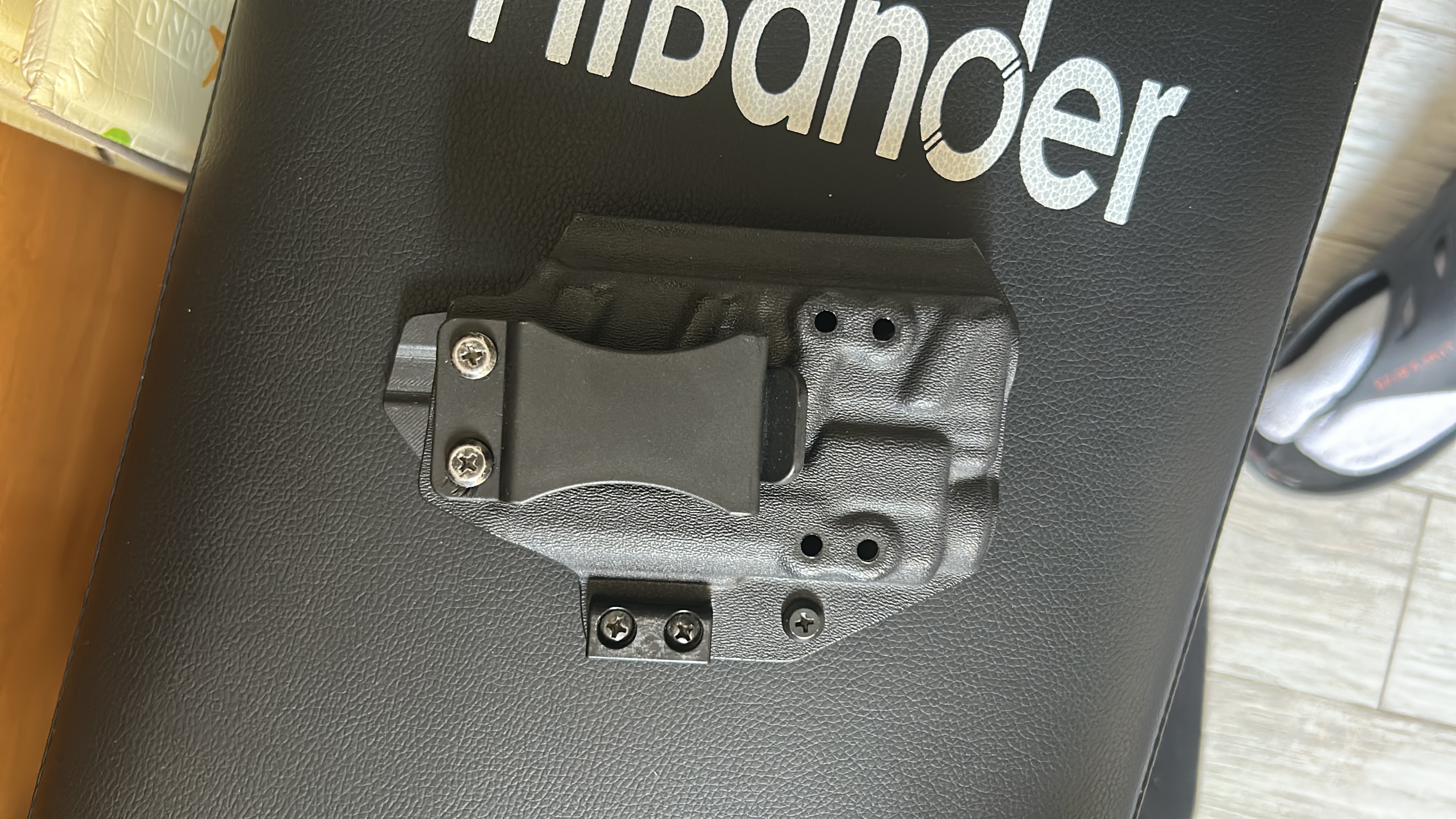 נרתיק באדגר ממבה לגלוק 19 + tlr7x