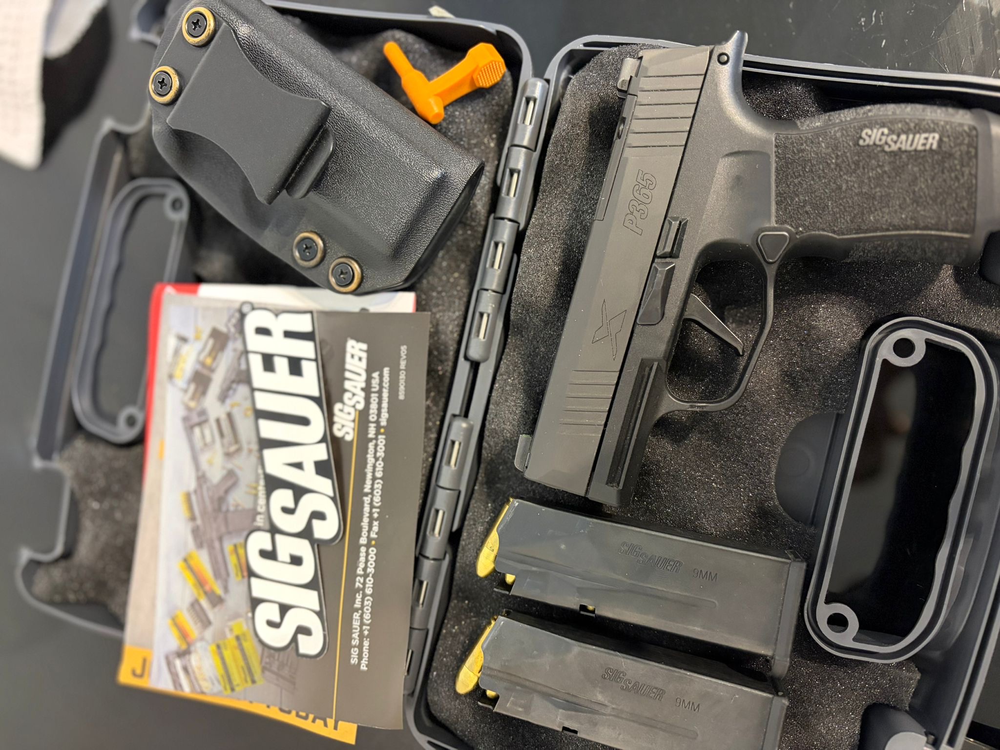 אקדח זיג זאוור Sig Sauer P365X אקדח במצב חדש לגמרי.