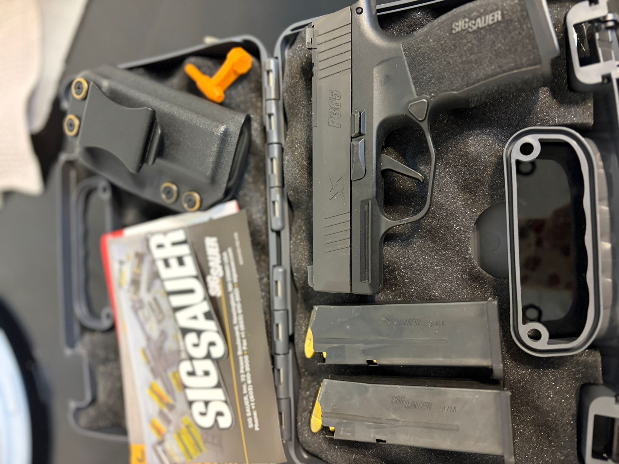 אקדח זיג זאוור Sig Sauer P365X אקדח במצב חדש לגמרי. 3