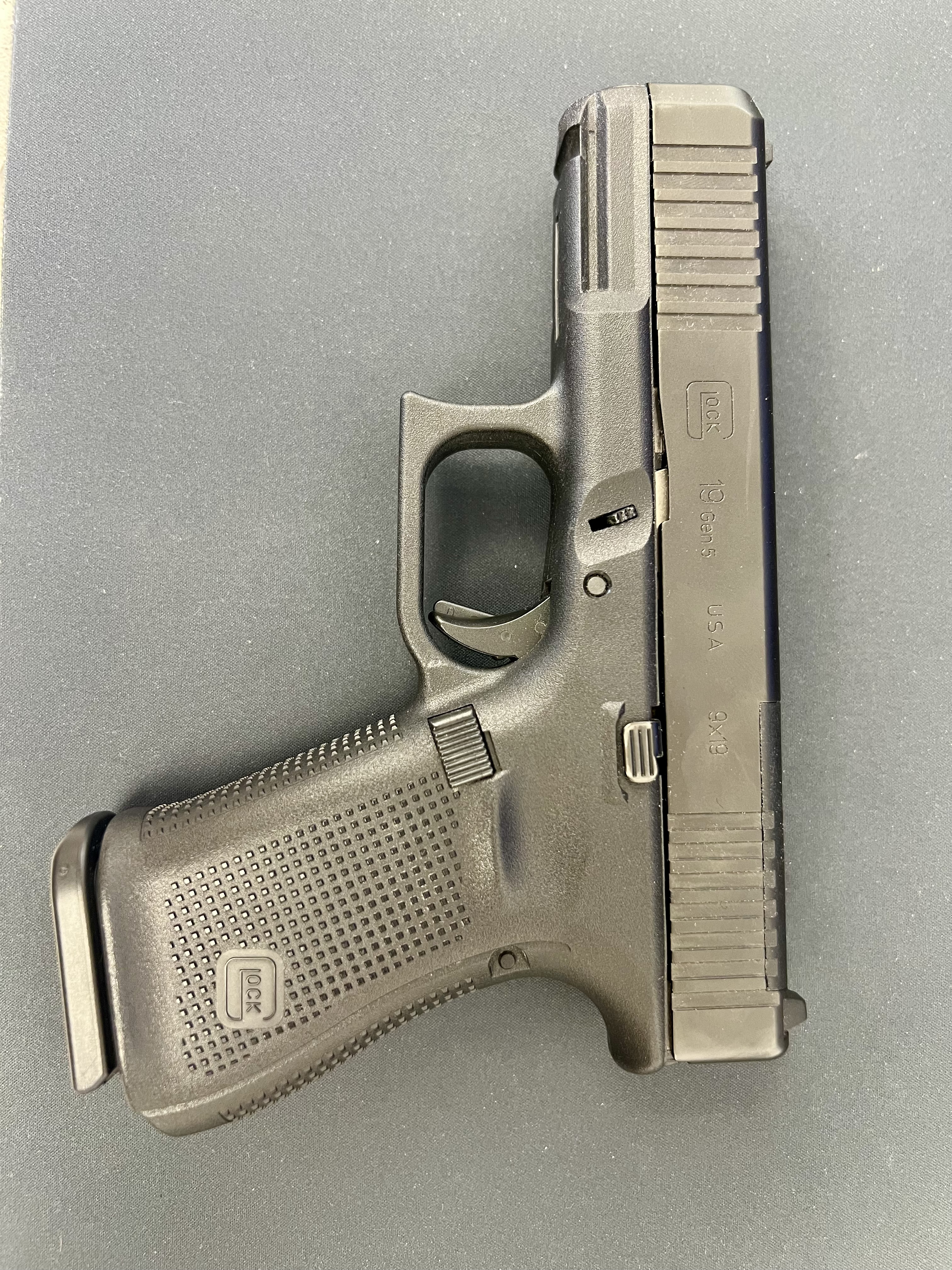 Glock 19 mos gen 5 במצב חדש
