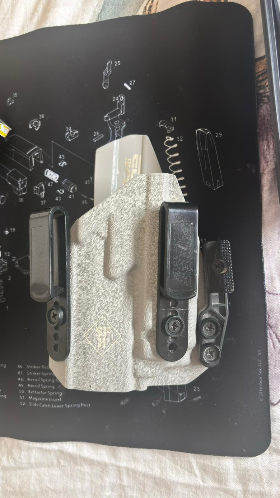 SIG Sauer P320 XCompact, כולל כוונת השלכה + כוונת ברזל ייחודיות + נרתיק איכותי וורסטילי 4