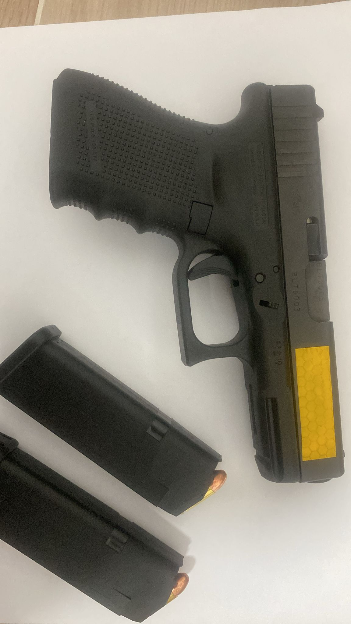 Glock 19 GEN 4  במצב חדש !