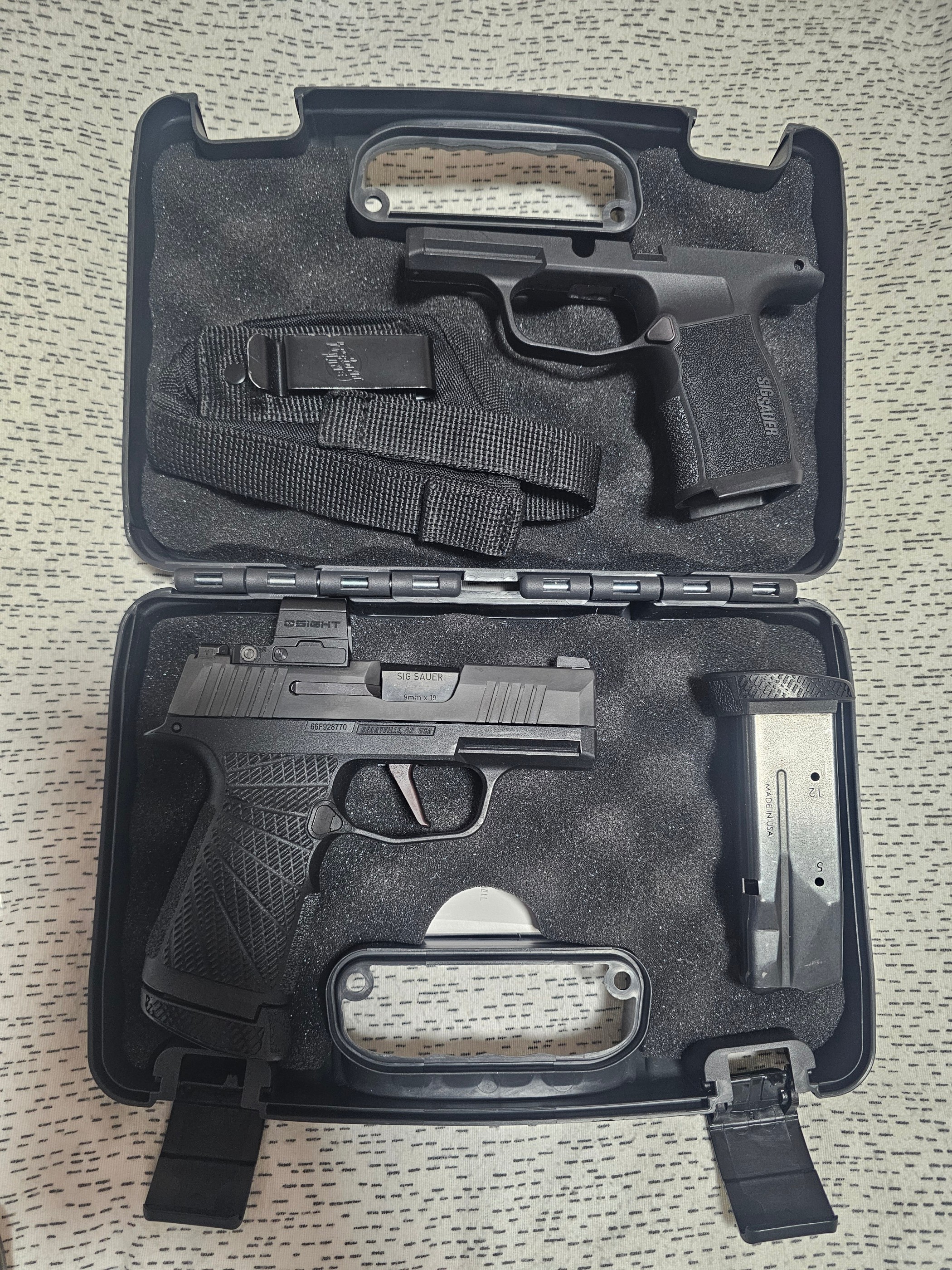 אקדח *Sig Sauer P365X*  שמור מאוד, במצב תצוגה. 2