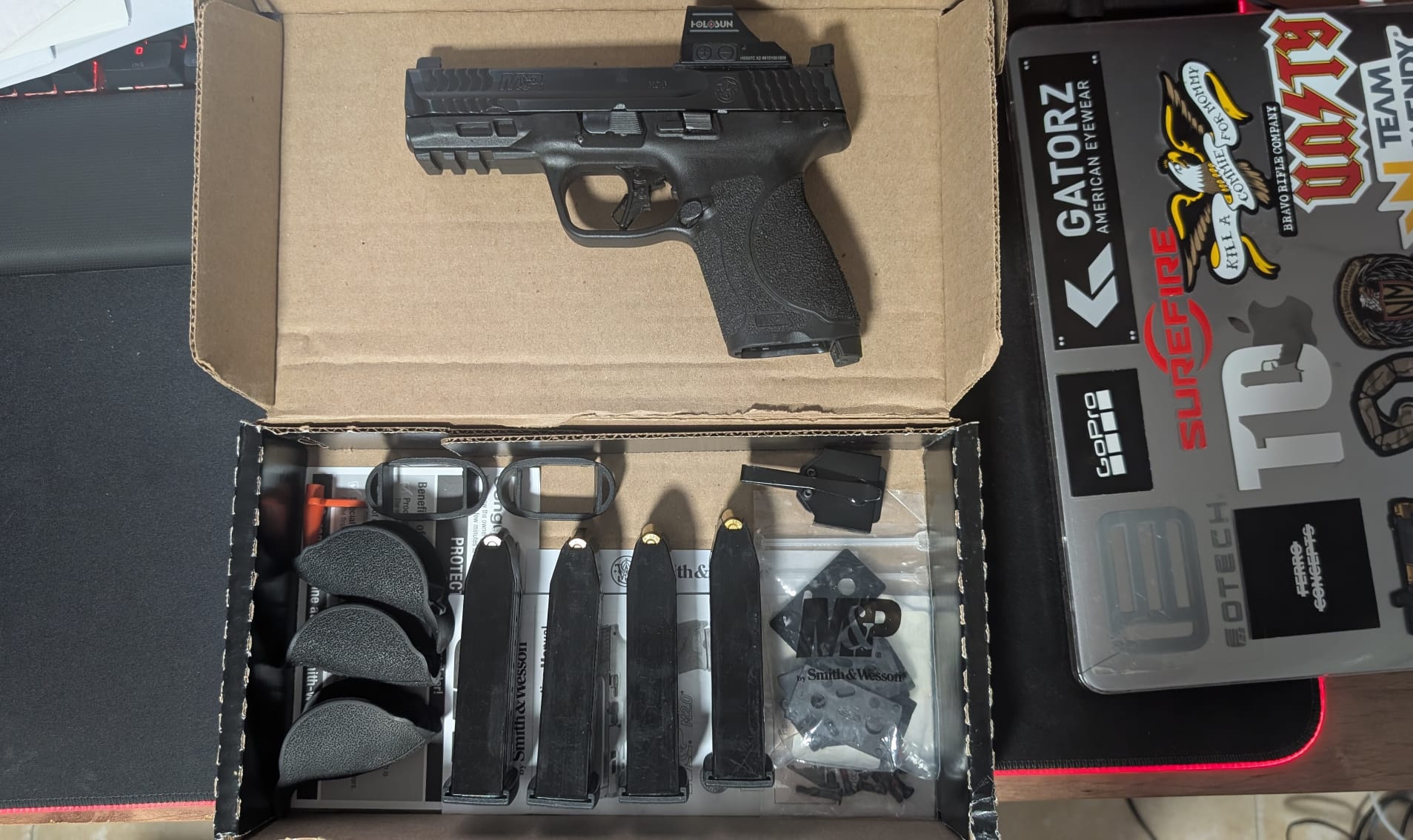 S&W M&P9 M2.0 אפשרות עם כוונת השלכה בתוספת