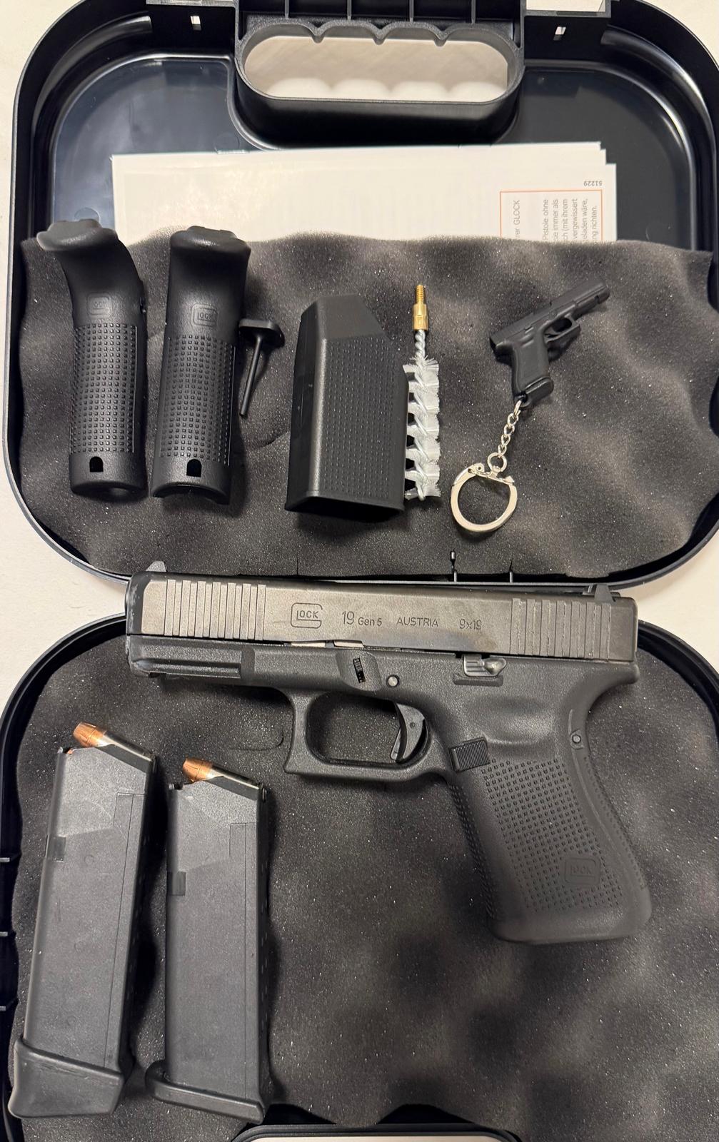 Glock 19 Gen 5 במצב מצוין עם 2 מחסניות