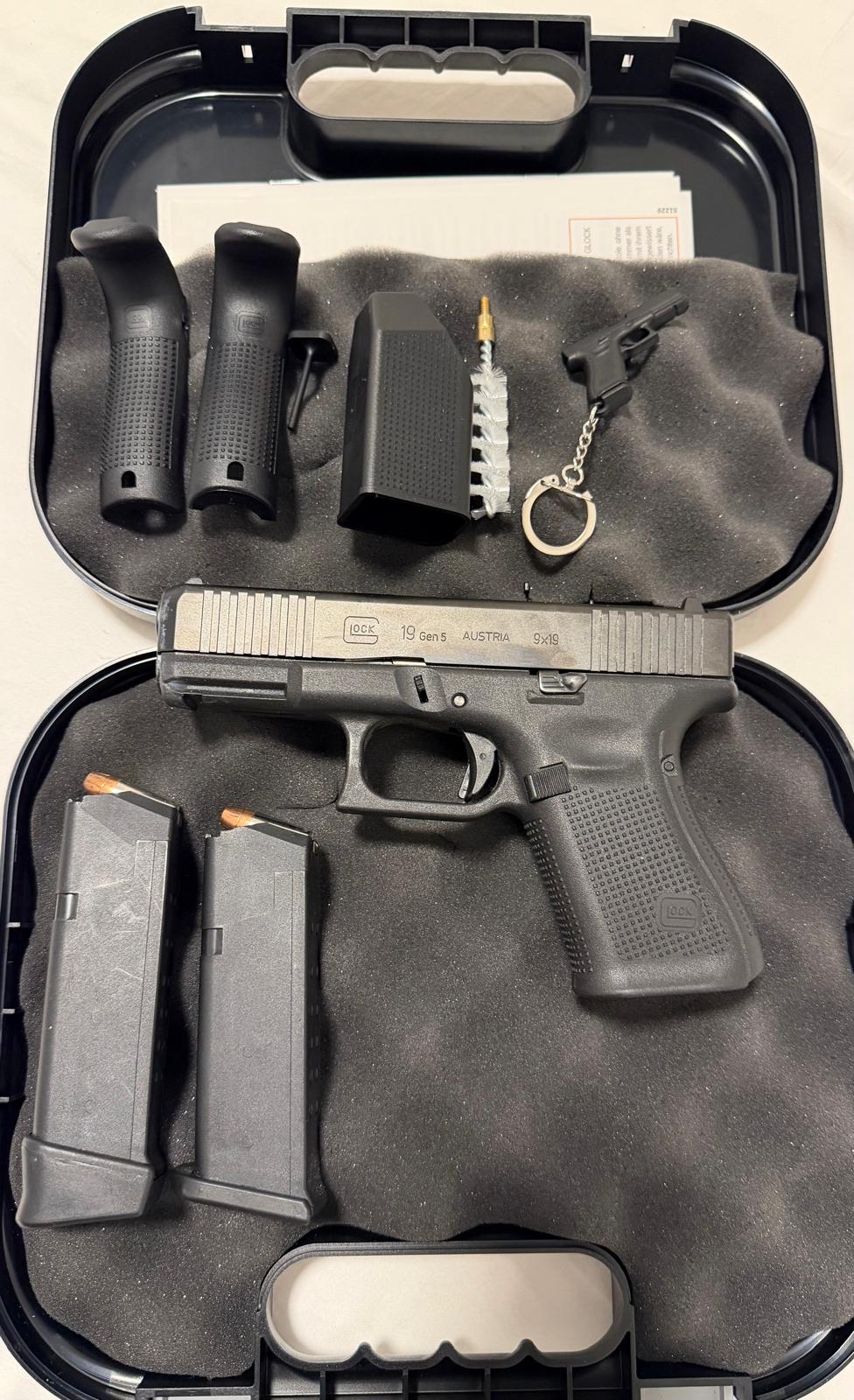 Glock 19 Gen 5 במצב מצוין עם 2 מחסניות 2
