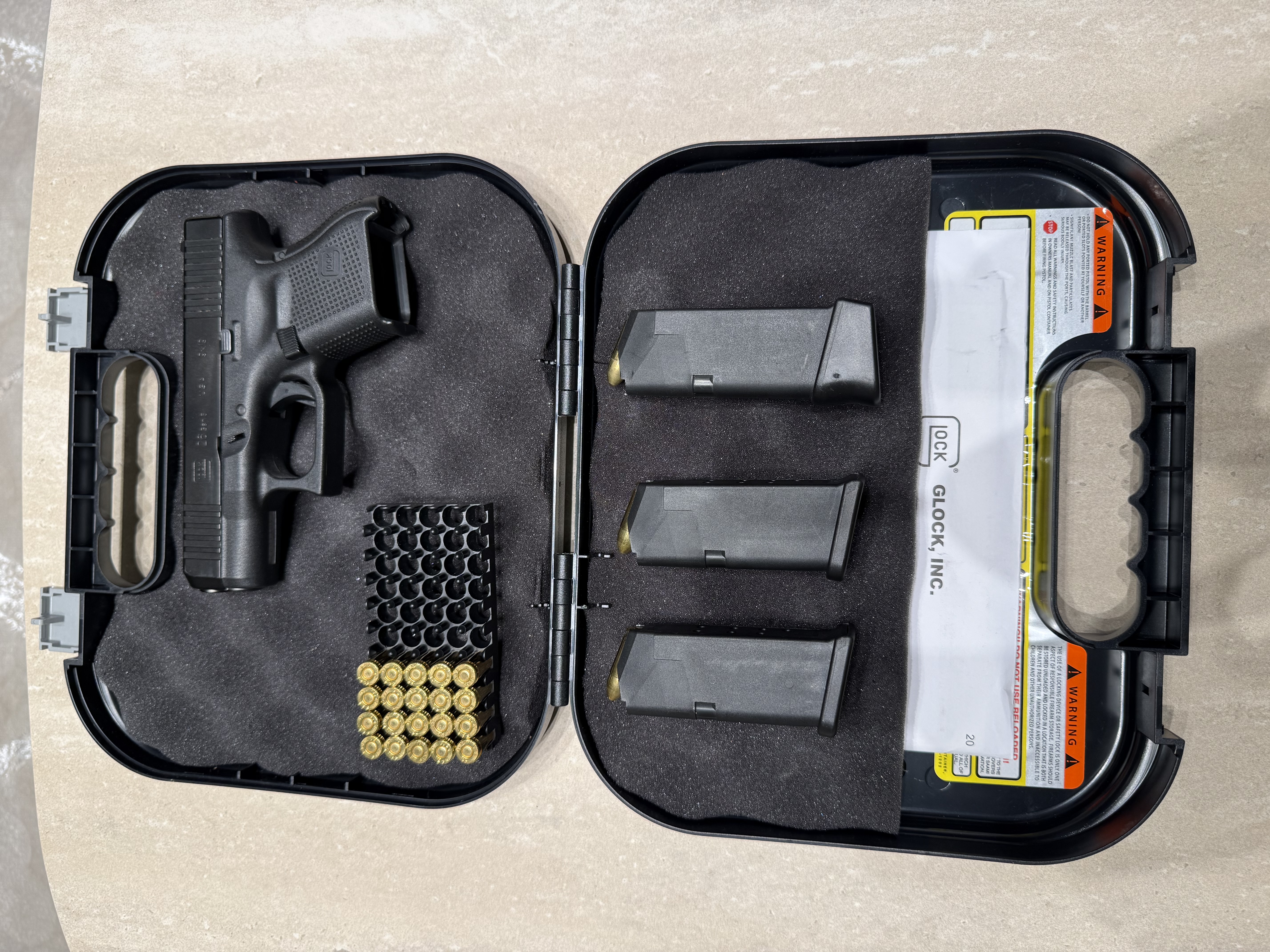 Glock 26 Gen 5 במצב מצוין כמו חדש עם 3 מחסניות 3