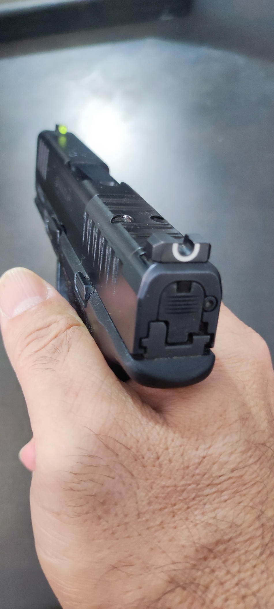 Hellcat Pro OSP במצב מעולה עם 3 מחסניות 2