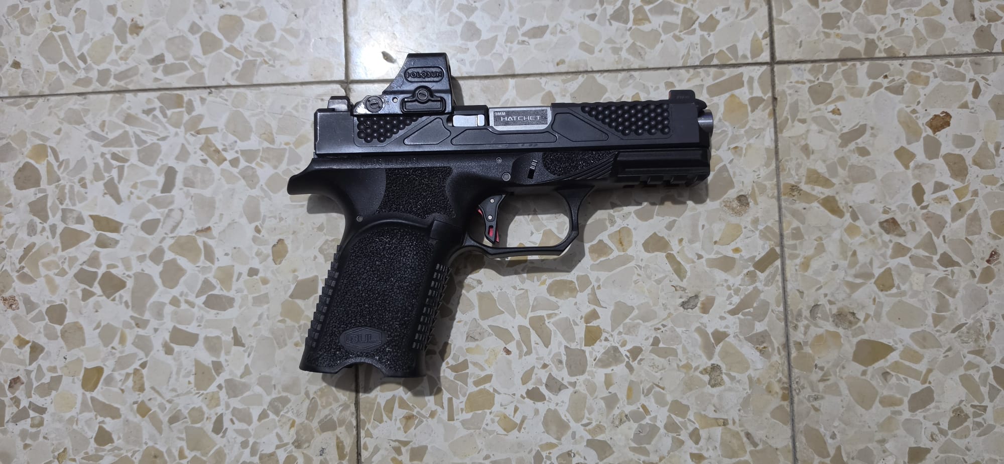 בול AXE C במצב מצויין, שמור מאוד  2