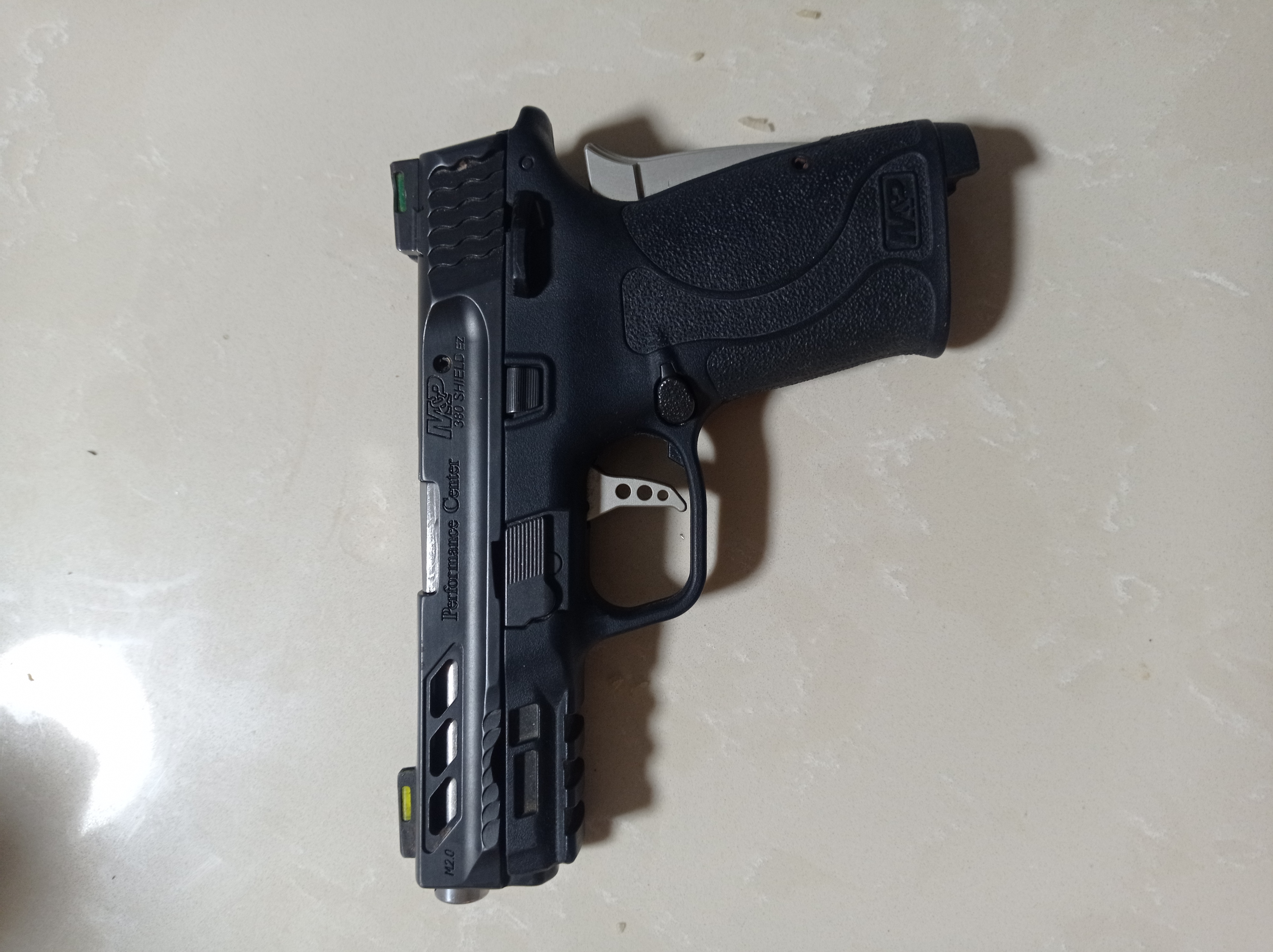  אקדח smith wesson במצב מצוין   