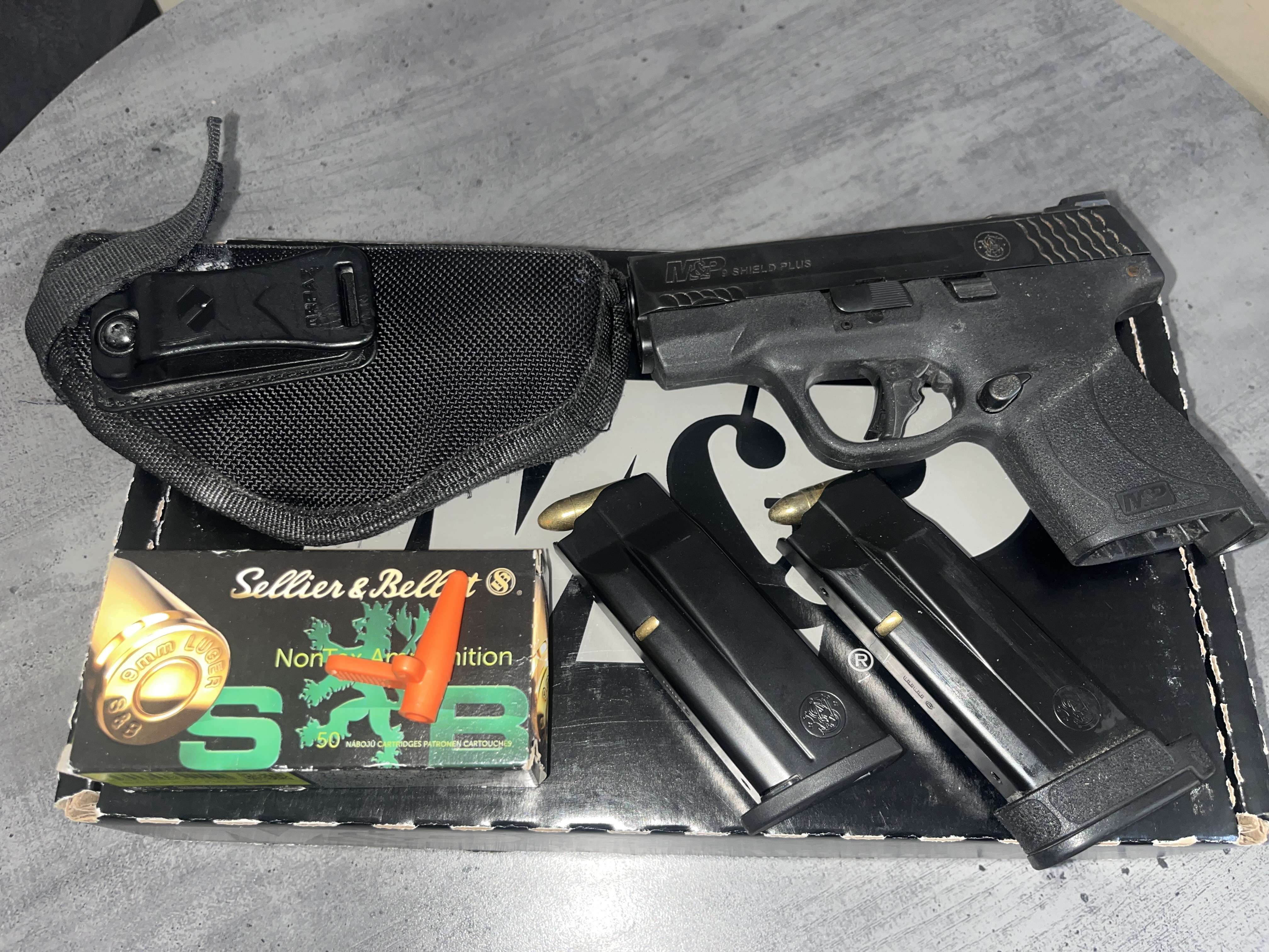 S&W M&P SHIELD PLUS במצב חדש ומצויין!!!