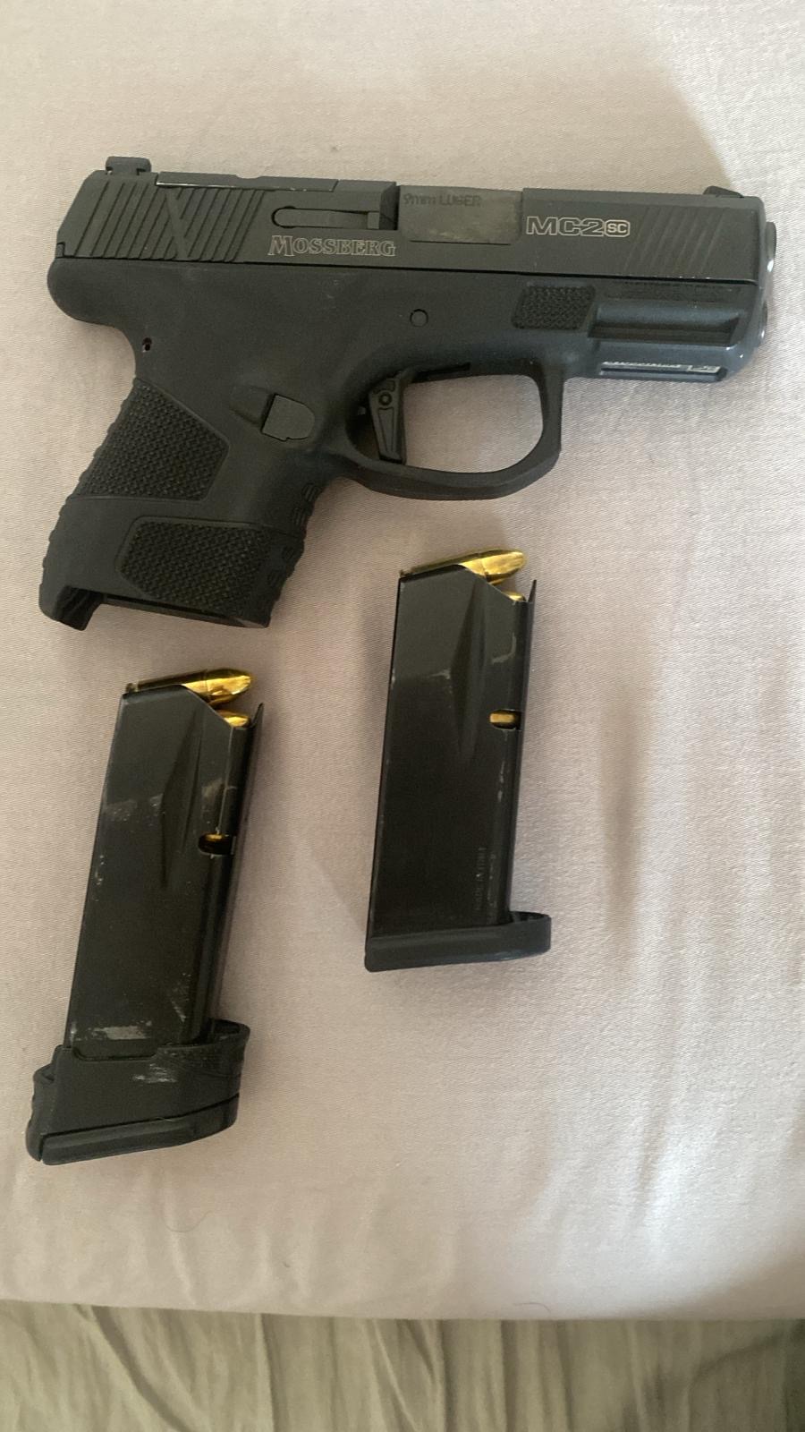 למכירה שני אקדחי Mossberg MC2sc!