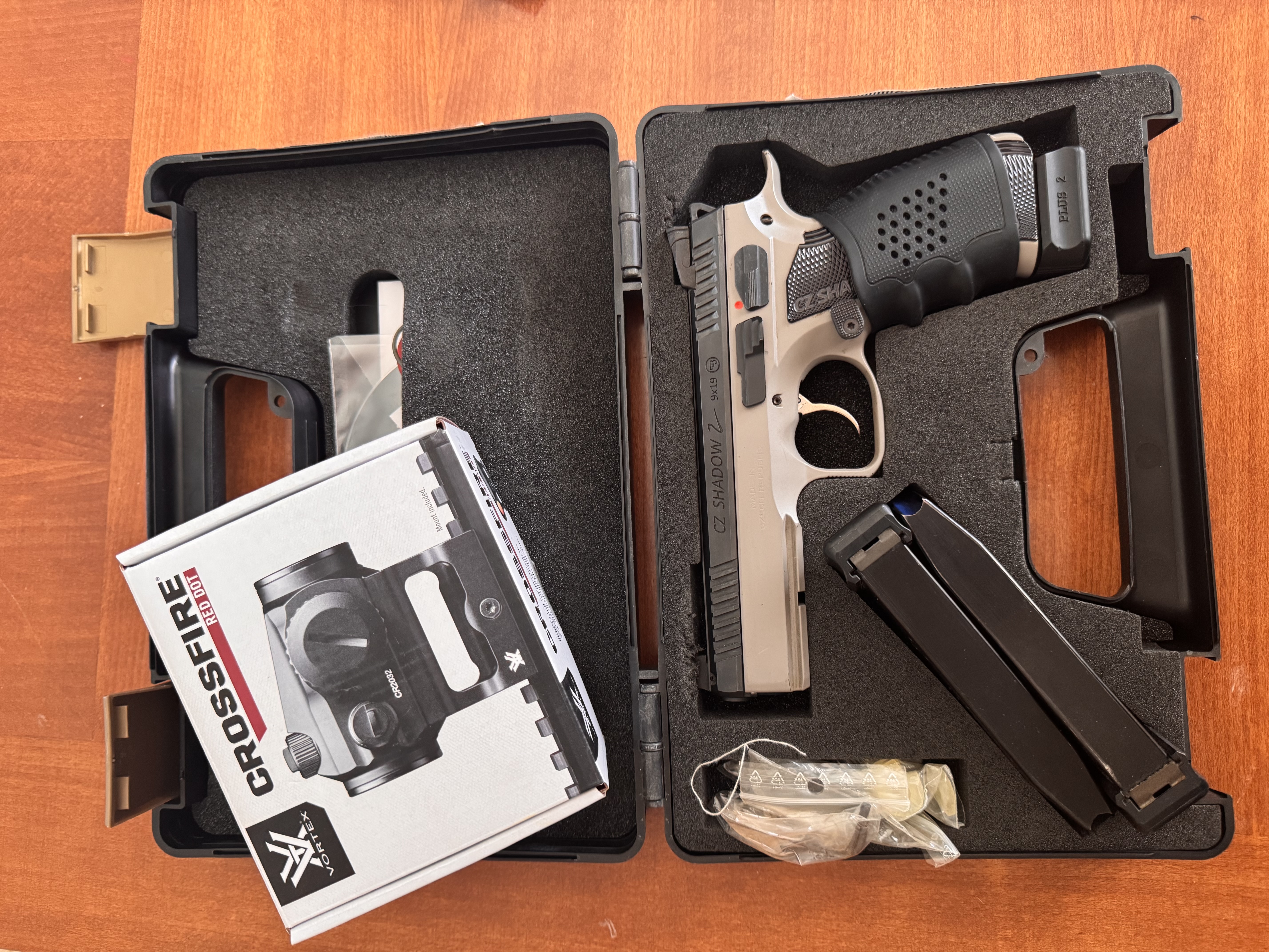 אקדח cz shadow 2 כולל כדון, כוונת ופנס