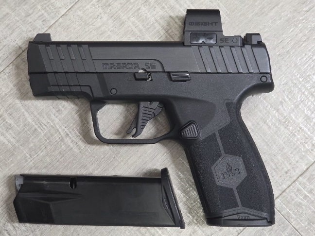 IWI Masada Slim שחור במצב מצוין! 3